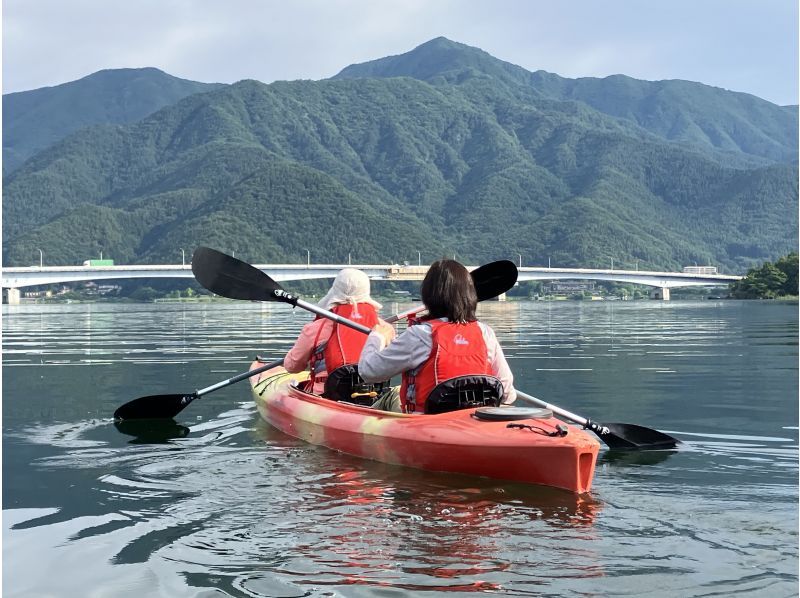 【山梨・河口湖】年末年始限定！富士山が高確率で見えるカヤックツアー！幻想的な風景を堪能ツアー　気持ちの良い朝活！の紹介画像