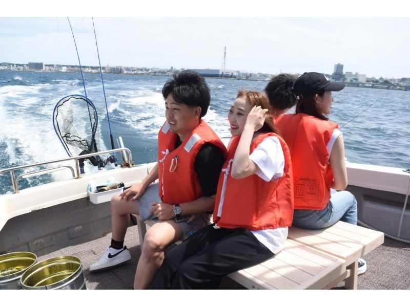 [แผนการตกปลายามบ่าย 2 ชั่วโมงบนเรือเช่าเหมาลำที่จองเต็มแล้วที่ Ginowan Marina, โอกินาว่า! เด็กๆ โอเค ไม่ต้องนำอะไรมา!の紹介画像