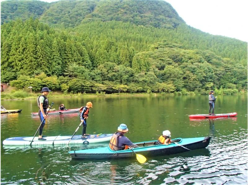 【軽井沢近郊・信州長野／関東群馬】軽井沢近くで SUP＆カヤック(急流川下り用1人乗)体験　◎半日で両方体験、乗り比べ　自然 観光 レジャーの紹介画像