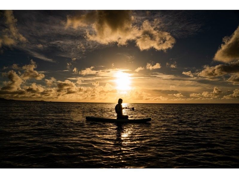 [one group per day - SUP/Kayak] Ishigaki Island's first! Superb sunset & natural monument mangrove