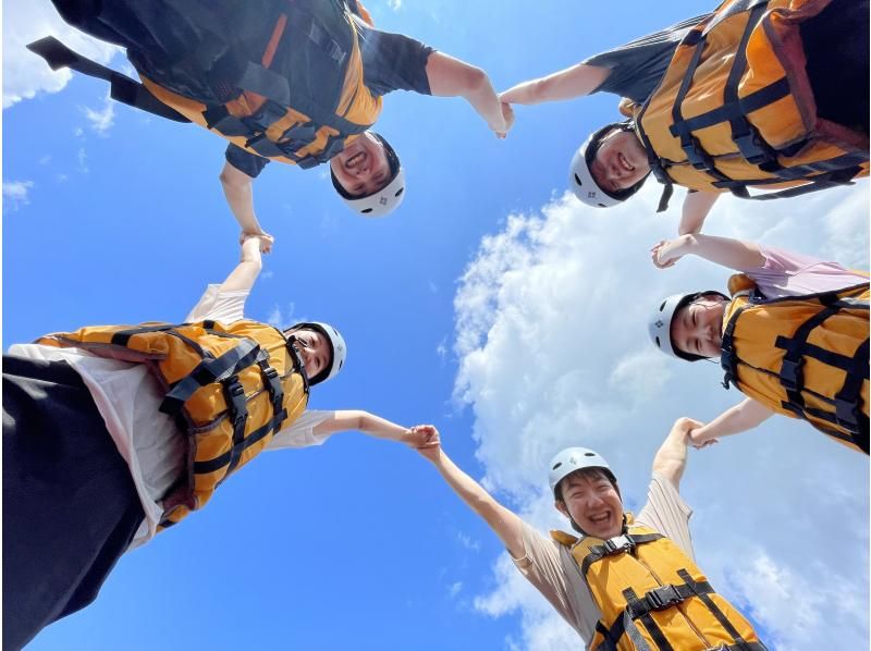 長瀞駅から徒歩5分！ロングコースを1年生から！カメラ持ち込みOK！エアコン付き更衣室・温水シャワー【埼玉県・秩父長瀞・ラフティング】の紹介画像