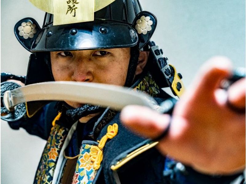[Miyagi・Shiraishi] A casual experience! Try on armor in one of only five restored wooden castle towers in the country "Shiraishi Castle Armor Experience Bamboo Course"の紹介画像