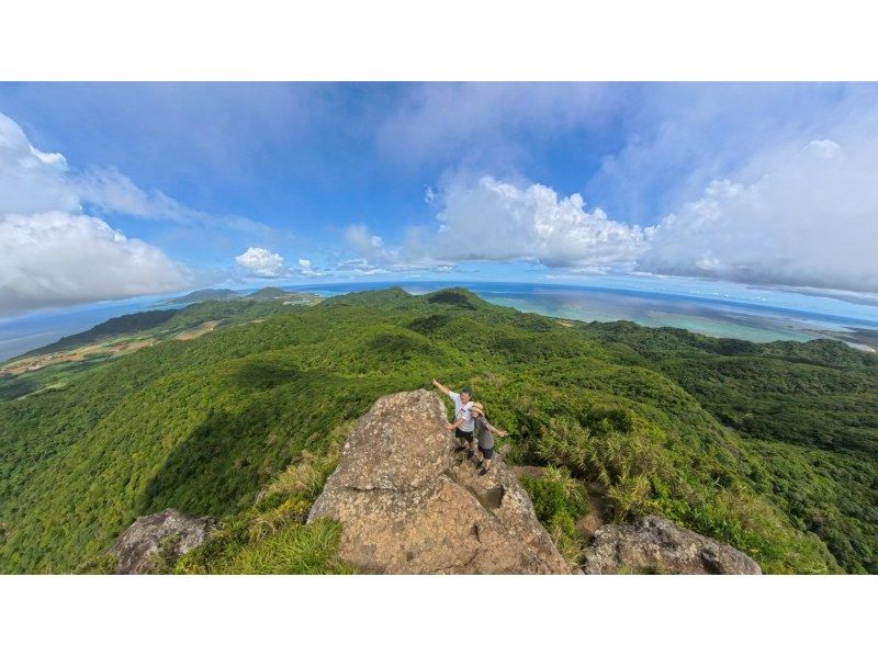 【1組様貸切/3時間】お手軽★絶景の山頂を目指すトレッキングツアー！女性ガイドが担当/送迎・写真込み/手ぶら参加OKの紹介画像