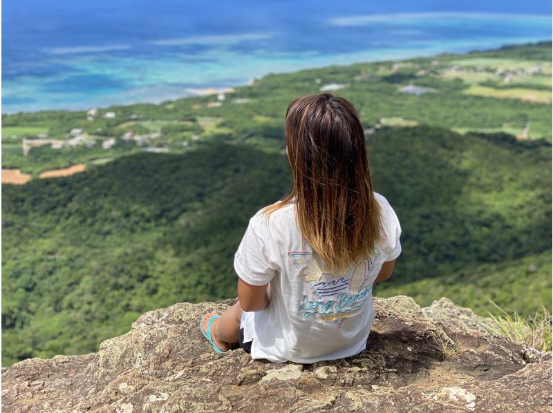 【石垣島】お手軽＆絶景☆山頂を目指すトレッキングツアー！1組様貸切！女性ガイドが担当/送迎・写真込み/シャワーあり/手ぶら参加◎の紹介画像