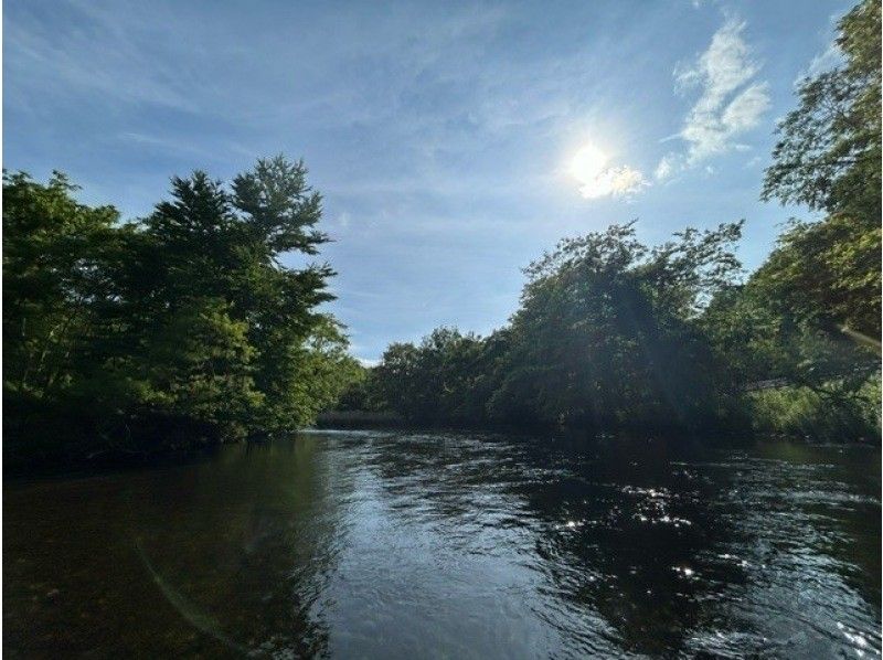 [Hokkaido, Chitose River] [Canadian Canoe Long Course] Enjoy the great outdoors! Canoe down the Chitose River, home of salmon の紹介画像