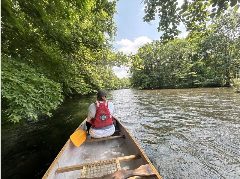 [Hokkaido, Chitose River] [Canadian Canoe Long Course] Enjoy the great outdoors! Canoe down the Chitose River, home of salmon の紹介画像