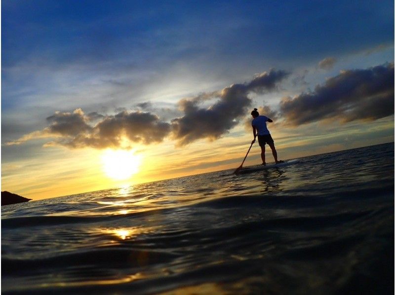 Same-day reservations welcome ★ [Okinawa, Onna Village] Spectacular sunset SUP cruise! Ultimate relaxation, beginners welcome, GoPro footage giftの紹介画像