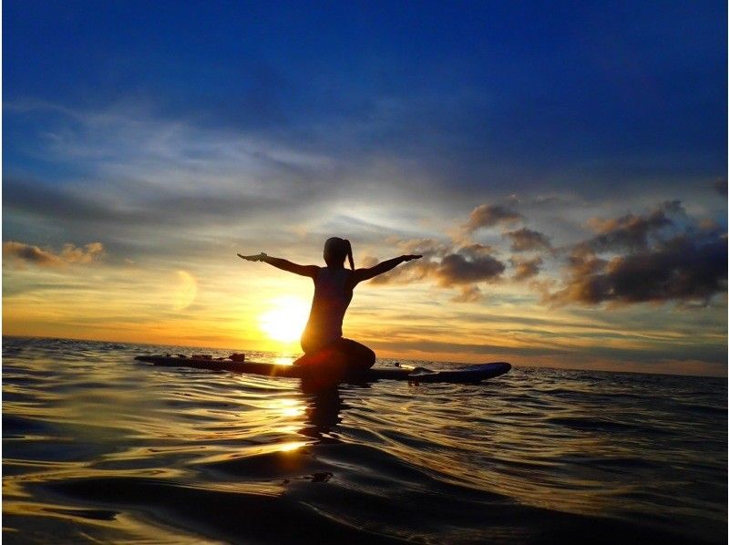 Same-day reservations welcome ★ [Okinawa, Onna Village] Spectacular sunset SUP cruise! Ultimate relaxation, beginners welcome, GoPro footage giftの紹介画像