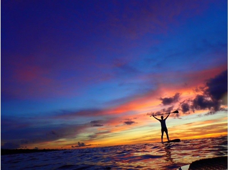 Same-day reservations welcome ★ [Okinawa, Onna Village] Spectacular sunset SUP cruise! Ultimate relaxation, beginners welcome, GoPro footage giftの紹介画像