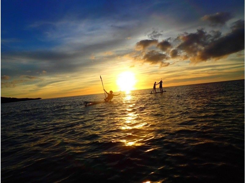 Same-day reservations welcome ★ [Okinawa, Onna Village] Spectacular sunset SUP cruise! Ultimate relaxation, beginners welcome, GoPro footage giftの紹介画像