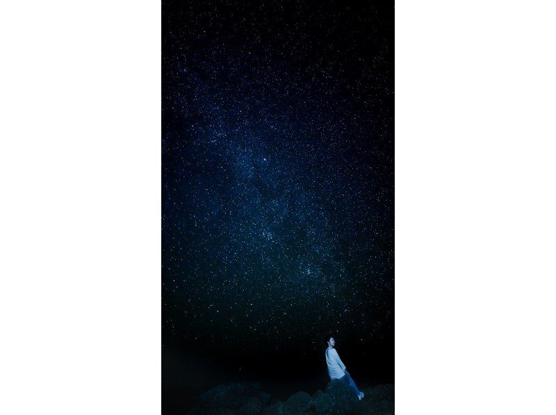 【当日予約OK】☆星空フォト☆美ら星マイスターが撮影&解説つき☆日本一満点の星☆19時30分〜【写真無料】【送迎無料】の紹介画像