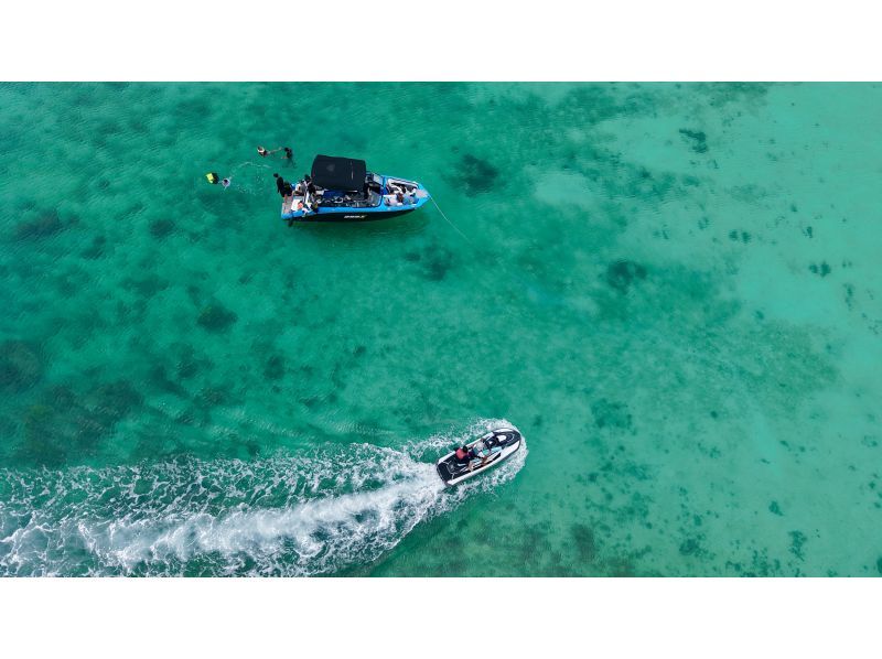 【宮古島】ドローン空撮付きジェットスキーレンタル〈1時間〉秘境ツーリング｜プロガイド同行の紹介画像