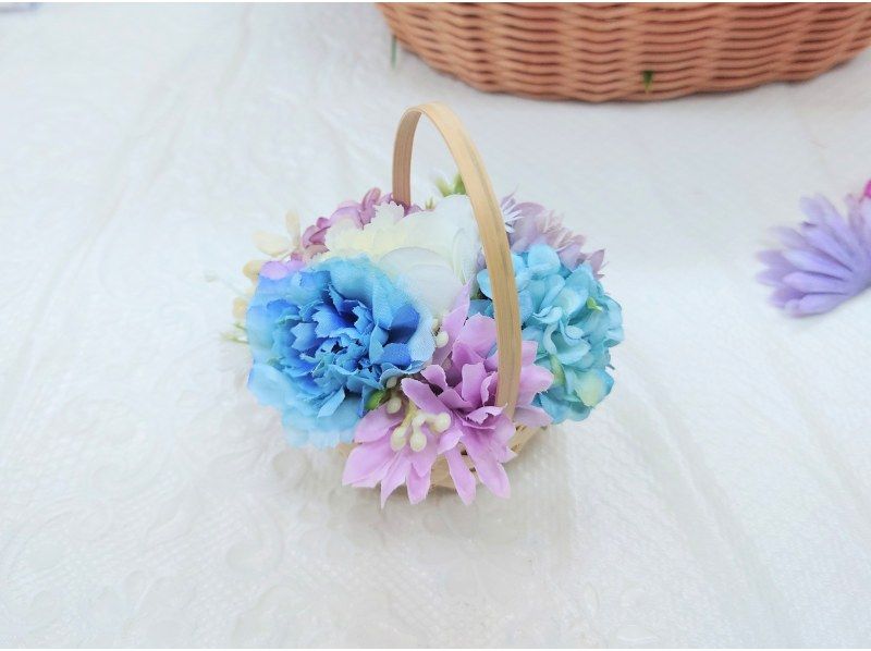 【香りの花かご】小さくて可愛い♪　デスク・玄関・お手洗いに飾って香るお花のインテリア！母の日にも♪ 当店オリジナルメニュー の紹介画像