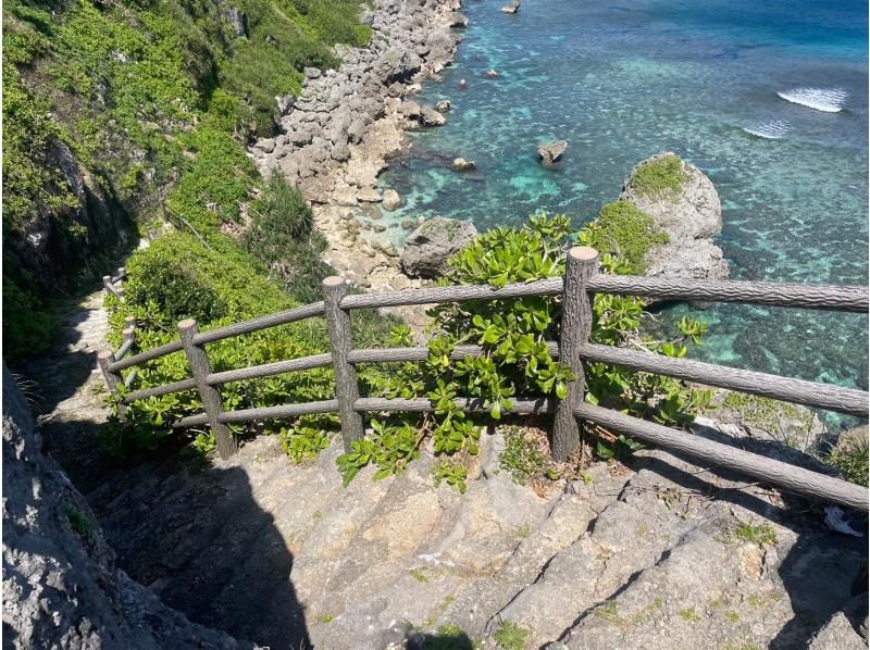 [Miyakojima/Irabujima] Pick-up service available! Blue cave "Sapphire Cave" exploration & snorkeling & stunning beach SUP/canoeing ★ Free photo data!の紹介画像