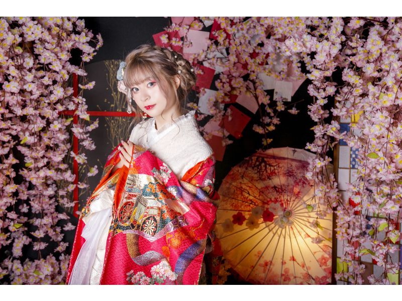 [A must-see for girls with pale skin!] Wear the popular lace kimono! Sakura Plan Price: 7,700 yen (dressing, hair and makeup included)の紹介画像