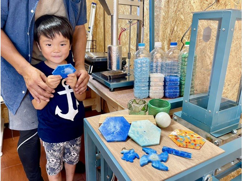 【沖縄・石垣島】石垣島の海で見つけたプラスチックゴミを素敵なお土産へと変える、エコツーリズムの感動ものづくり体験（シーサー／フィギュア作り）の紹介画像