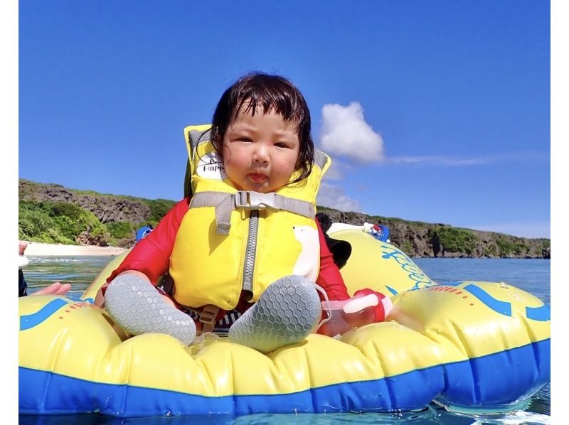 [Okinawa, Miyakojima] A classic: 100% chance of encountering sea turtles! A fun snorkel tour with friends to see sea turtles. Free photo data!の紹介画像