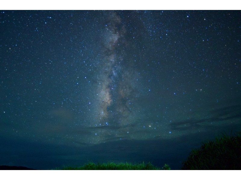 【１組様貸切】満天の星を見に行こう！星空と記念撮影ツアー！女性カメラマンが担当/1組様貸切でのんびり癒されよう/写真・送迎込みの紹介画像