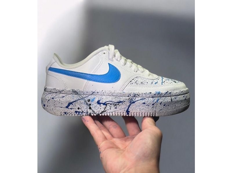 [Fukushima-ku, Osaka] Sneaker painting experience: Create your own custom sneakersの紹介画像