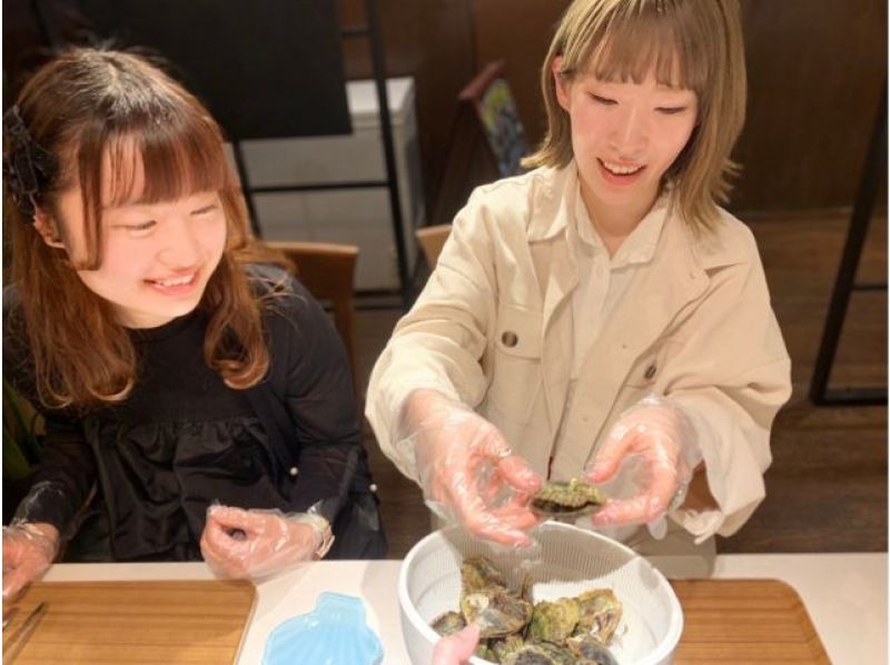 [Okinawa, Urasoe / Pearl extraction experience] Allergy-free materials are used! You can choose the processing at the store. Turn your own lucky charm pearl into an accessory that you can wear every day ♪の紹介画像
