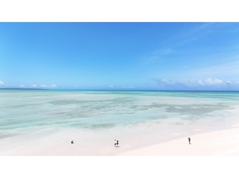 [Okinawa Prefecture, Miyakojima] Landing by boat! "Yuni Beach" tour! Free drone photography! Arrives in 5 minutes! Tour time is 1 hour! Free for children under 2 years old!の紹介画像