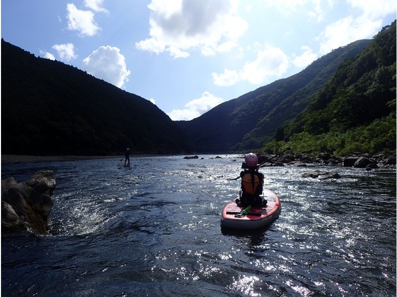 [โคจิ / แม่น้ำชิมันโตะ] สัมผัสประสบการณ์ SUP แม่น้ำชิมันโตะแม่น้ำที่น่าตื่นเต้นของการพายเรือ! ระดับความยาก ★★☆の紹介画像