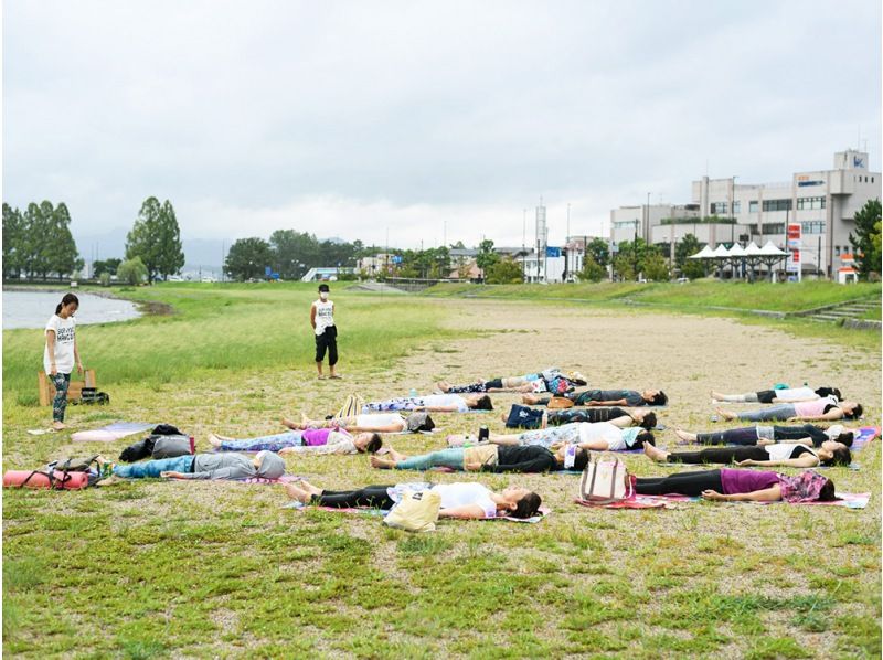[Shiga, Lake Biwa] Super refreshing BEACH Yogaの紹介画像