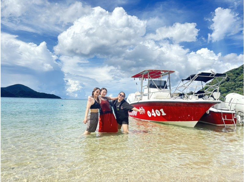 SALE！【奄美大島】【当日予約OK！】海からしか行けない⁈コウトリ浜　1日ツアー　【シュノーケル・SUP・カヤック】撮影データプレゼント！の紹介画像