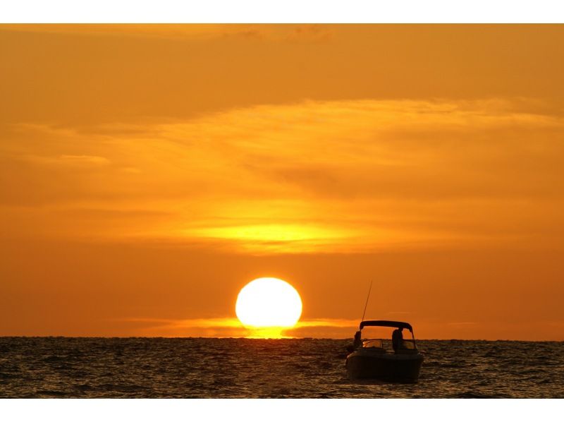 【奄美大島】【当日予約推奨！】【1日2組限定！】夕暮れボートクルーズ！の紹介画像