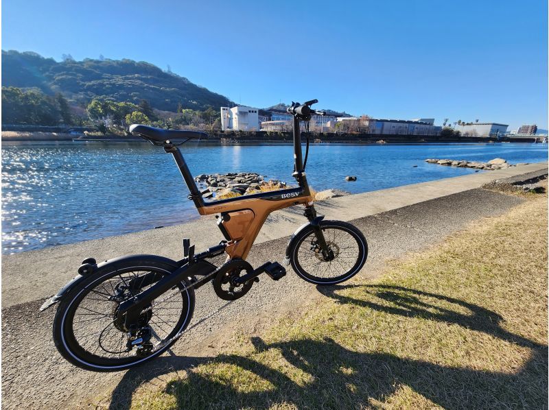 [โคจิ/ เมือง] ทัวร์ปั่นจักรยาน เพลิดเพลินไปกับโคจิและทริปชิมอาหารพร้อมไกด์ท้องถิ่นบนจักรยานไฟฟ้า "E-bike" แผนครึ่งวันの紹介画像