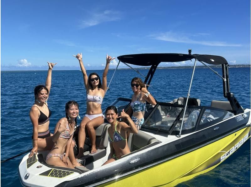 [Okinawa, Nago] Private Cruise to Minna Island! 1-day courseの紹介画像