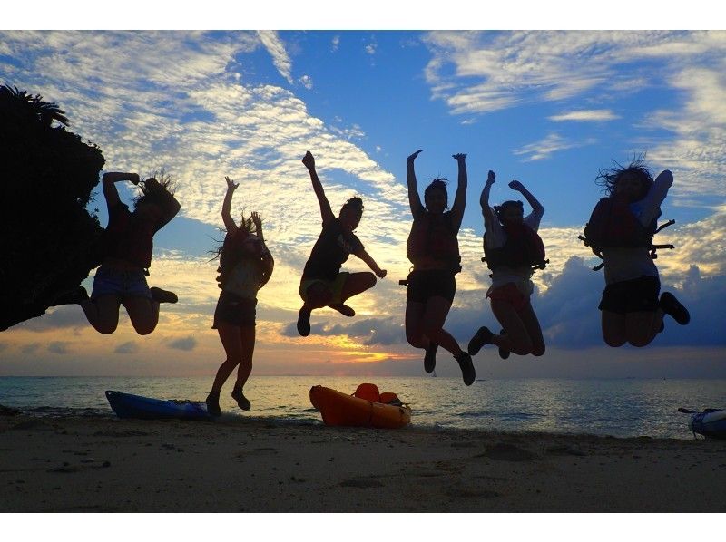 [Onna village holding]Sea kayak Desert island sunset tour to go in ☆ Okinawa Also arrival date is OK OK ☆ no excitement mistakeの紹介画像