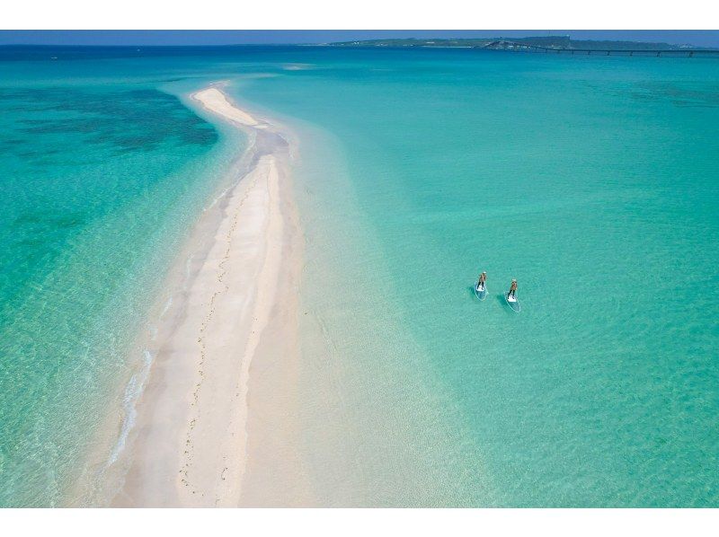 [Miyakojima] Super Summer Sale "Uni Beach Tour" [Limited to one group per day] Uni Beach tour on a clear SUP or clear kayak! [Drone photography included]の紹介画像