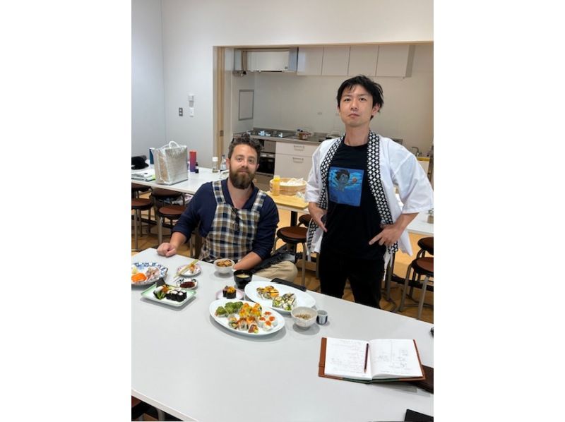  [Tokyo] Sushi making experience with a bilingual sushi chefの紹介画像