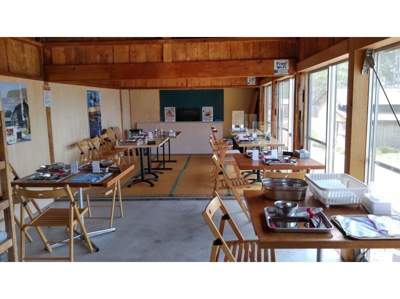 Super Summer Sale 2024 [Hokkaido, Shakotan] Fisheries experience in Nishi-Shakotan! Sakazuki Terrace Beach House "Sea urchin peeling experience" and "Seafood bowl lunch" Meet on siteの紹介画像