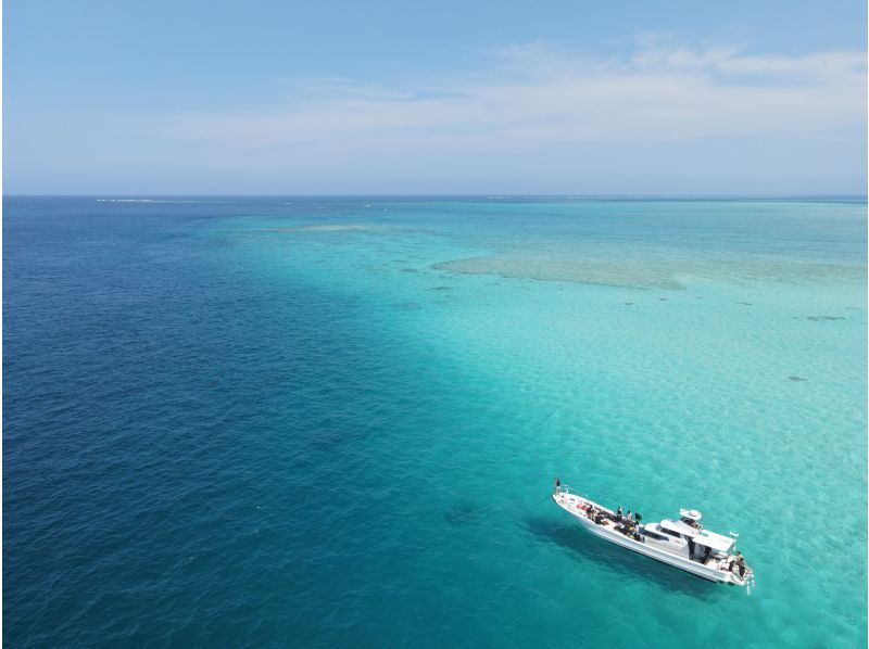 【宮古島・八重干瀬シュノーケリング】宮古の海は、天然の水族館！ボートに乗って、泳いで楽しもう！の紹介画像