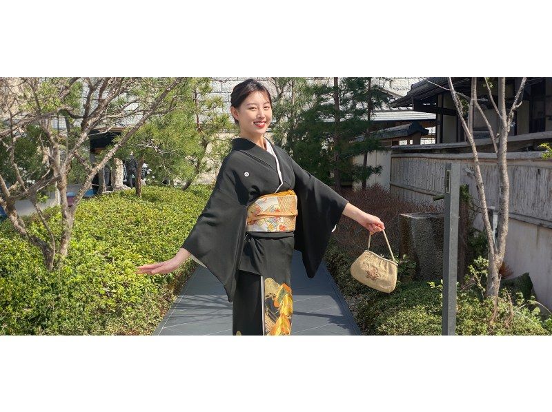 [Kyoto, Kiyomizu-dera Temple] *Rent a black formal kimono | Easily dress up for formal events* Popular tourist destinations Kodai-ji Temple and Kiyomizu-dera Temple are also nearby♪の紹介画像