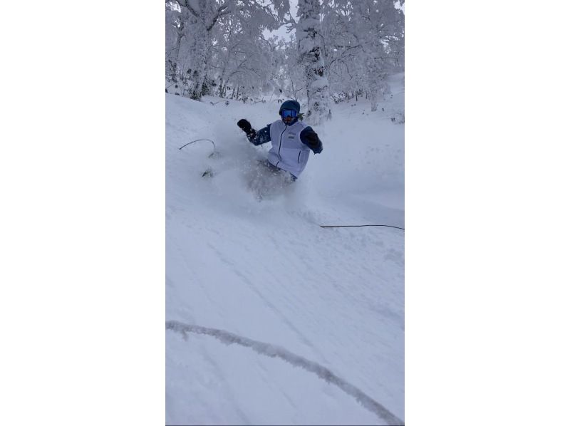 [留寿都 |粉雪指南】体验边疆最细腻的粉雪！由于有专业导游陪同，即使是第一次滑雪，也可以安心享受粉雪！の紹介画像