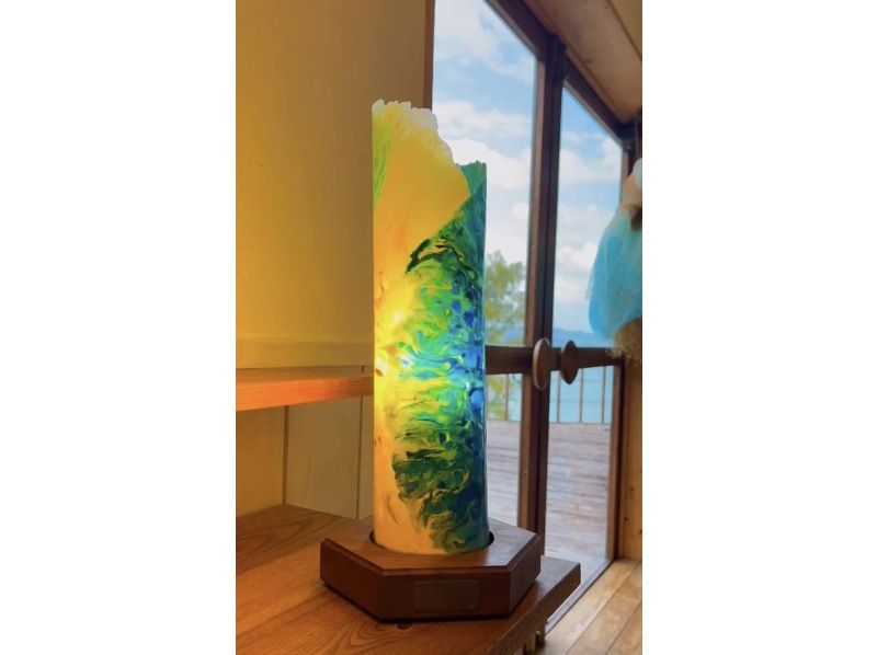 【沖縄・古宇利島】海洋プラスチックアート体験〈カップル・ファミリーに大人気！ランプシェード作り〉の紹介画像