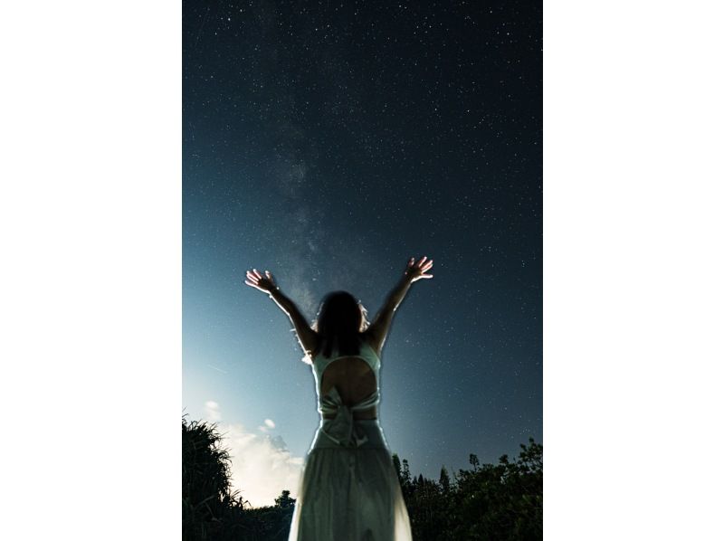 ＜沖縄・読谷＞星空photoと宙さんぽ　in 残波岬　参加者毎に星達をバックに撮影☆ご家族からカップルさんまで天気と相談しながら当日予約OKの紹介画像