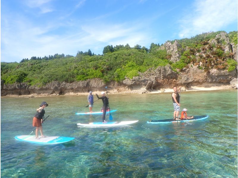 【沖縄・北部／今帰仁】SUPで海を楽しもう♪透明度の高いやんばるの海をSUPクルージングツアー（90分コース）の紹介画像