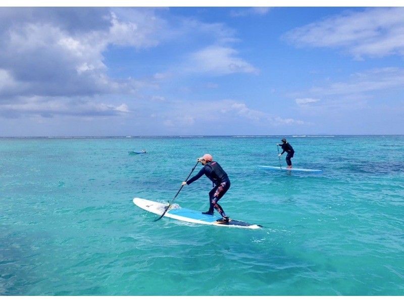 【沖縄・北部／今帰仁】SUPで海を楽しもう♪透明度の高いやんばるの海をSUPクルージングツアー（90分コース）の紹介画像