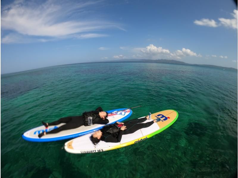 【沖縄・北部／今帰仁】SUPで海を楽しもう♪透明度の高いやんばるの海をSUPクルージングツアー（90分コース）の紹介画像