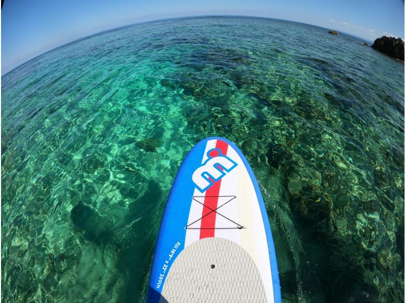 【沖縄・北部／今帰仁】SUPで海を楽しもう♪透明度の高いやんばるの海をSUPクルージングツアー（90分コース）の紹介画像