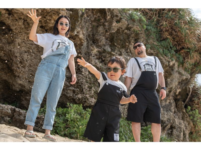 <Okinawa, Motobu, Sesoko Island> Choose your photo tour * Parasailing, SUP, and more, combine them to take photos and make a movieの紹介画像