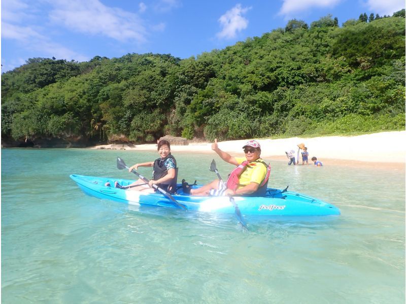 【沖縄・北部／今帰仁】透明度の高いやんばるの海を満喫！シーカヤッククルージング＆シュノーケリングツアーの紹介画像