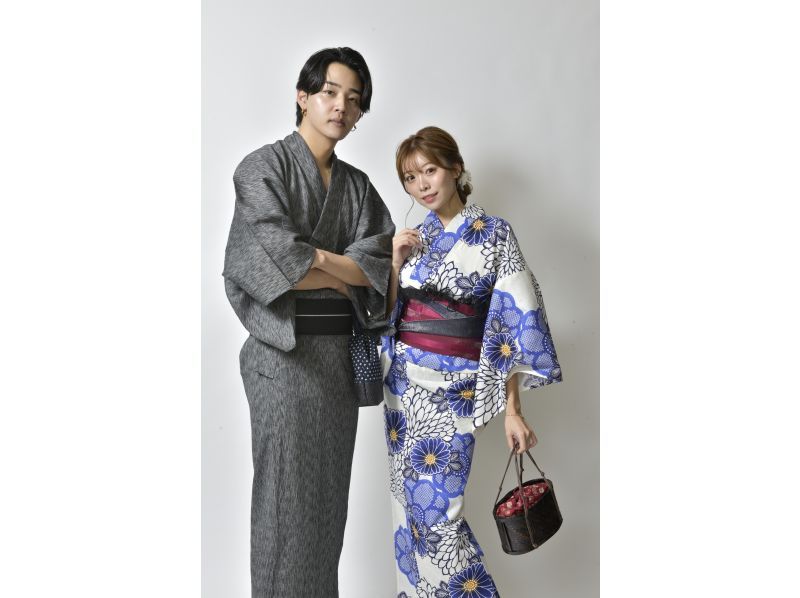 [Tokyo, Asakusa] Couple plan If you're going on a date in Asakusa, rent a kimono at a couple's discount! Dress up stylishly and walk around the city!の紹介画像