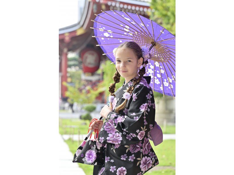 [Tokyo, Asakusa] Kids plan: Girls transform into princesses and boys into samurai in cute kimonos!の紹介画像