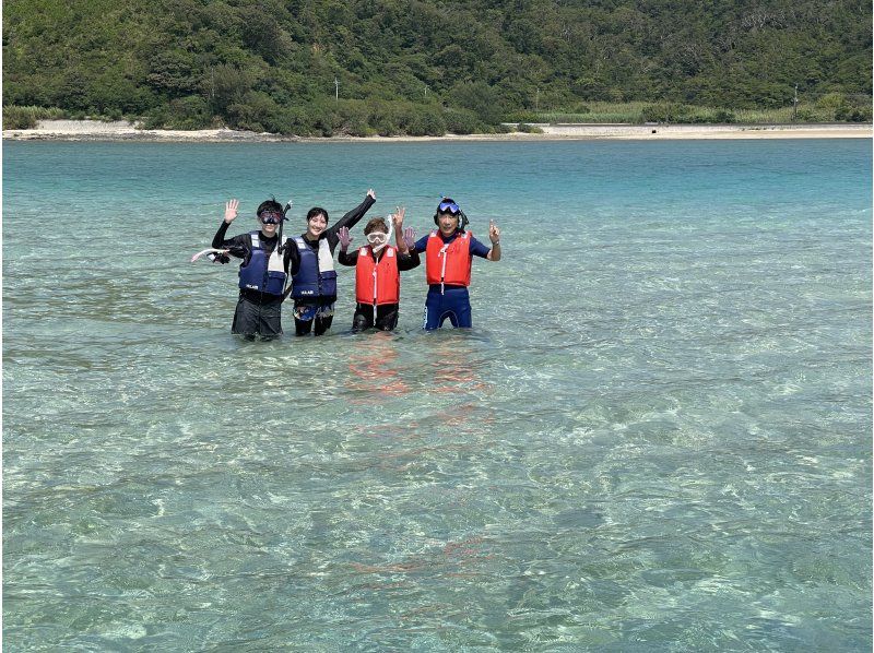 奄美大島★チャンスは年に数回！砂浜が現れる幻のビーチかくれ浜【カヤックツアー】120分【地域クーポン対応】ドローン空撮等動画無料！の紹介画像