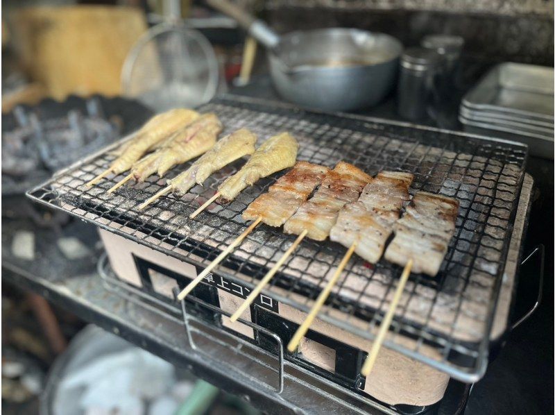 [Tenjin, Fukuoka] Held on Wednesday, July 10, 2024! Go with a local radio station DJ! Eat and walk around the town to learn about the food stall culture! *Only for overseas visitorsの紹介画像